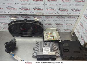 O189478 Gebruikte kontaktslot + computer Renault Kangoo