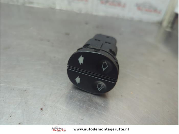 Gebruikte Elektrisch Raam Schakelaar Ford Fiesta O189492