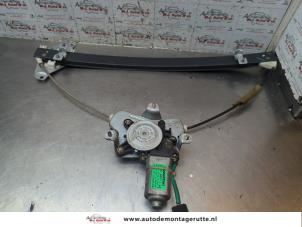 O189502 Gebruikte ruitmechaniek 4deurs links-voor Ssang Yong Rexton