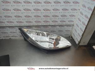 O189611 Gebruikte rechter koplamp Mitsubishi Colt