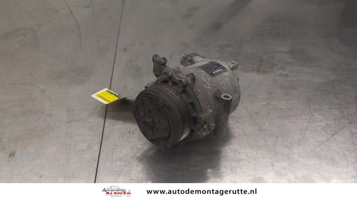 Gebruikte Pomp Airco Mitsubishi Colt O189616