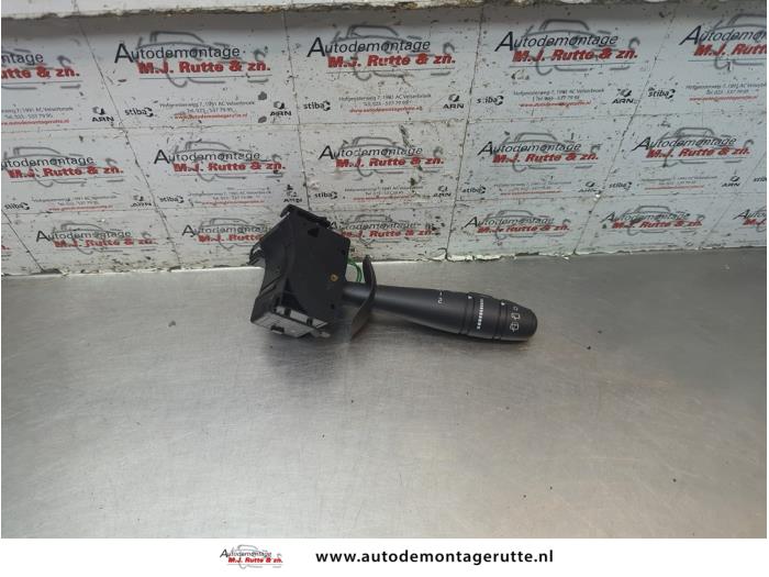 Gebruikte Ruitenwis Schakelaar Renault Twingo O189618