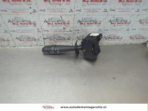 O189622 Gebruikte schakelaar richtingaanwijzer Renault Twingo