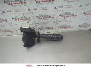 O189623 Gebruikte ruitenwis schakelaar Renault Twingo