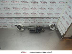 O189645 Gebruikte ruitenwismotor+mechaniek Nissan Micra