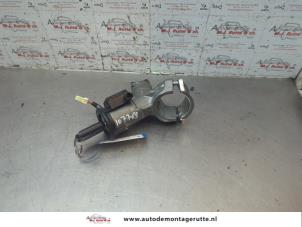 O189646 Gebruikte sleutel+contactslot Nissan Micra