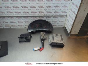O189665 Gebruikte contactslot + computer Seat Exeo