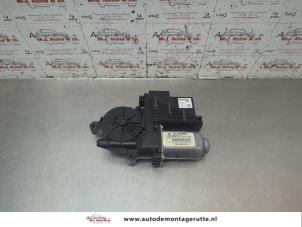O189693 Gebruikte raammotor portier Volkswagen Polo