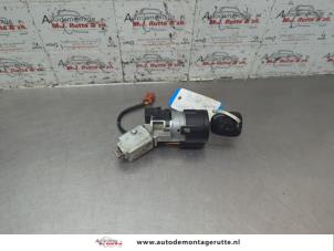 O189699 Gebruikte sleutel+contactslot Peugeot 308