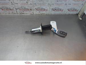 O189715 Gebruikte kontaktslot+sleutel Opel Meriva