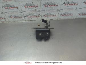 O189744 Gebruikte slotmechaniek achterklep Fiat Idea