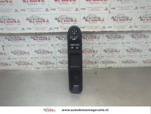 O189750 Gebruikte combischakelaar ramen Peugeot 207