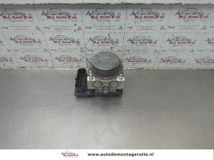 O189755 Gebruikte abs pomp Opel Corsa