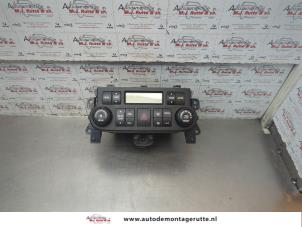 O189764 Gebruikte chaufage bedieningspaneel Kia Carnival