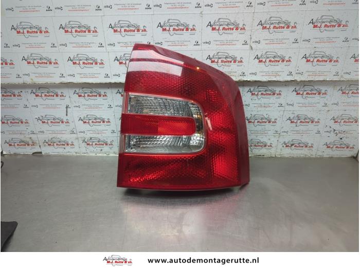 Gebruikte Achterlicht rechts Skoda Octavia O189841