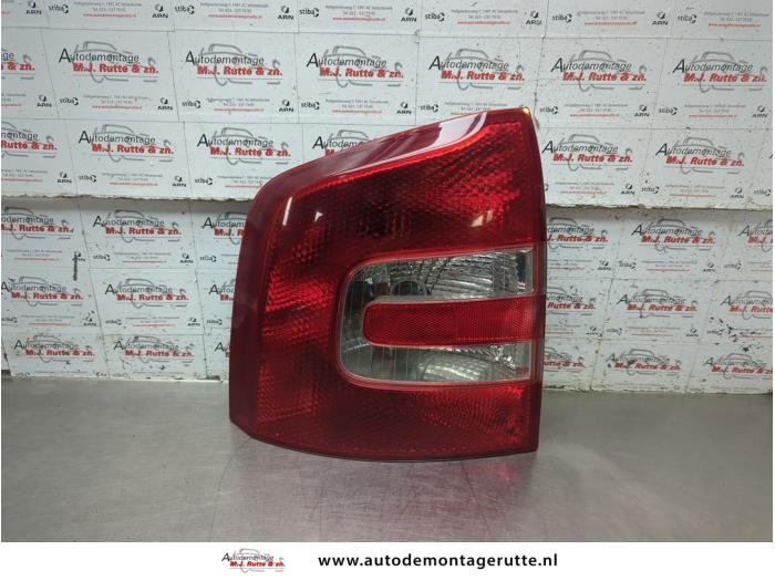 Gebruikte Achterlicht links Skoda Octavia O189842