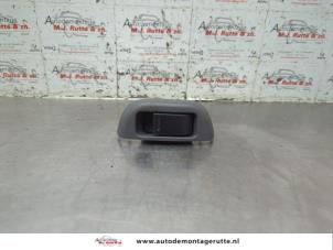 O189885 Gebruikte elektrisch raam schakelaar Citroen C1