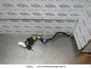 O189891 Gebruikte kontaktslot+sleutel Peugeot 206