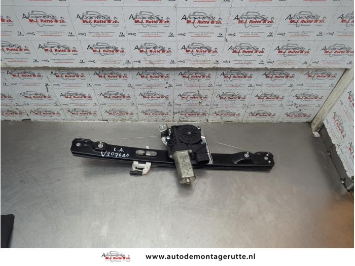Gebruikte Raammechaniek 4Deurs links-achter BMW 3-Serie O189926