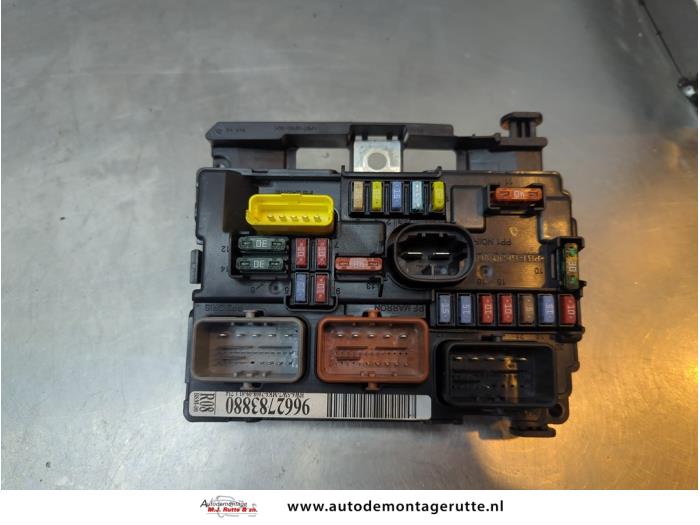 Gebruikte Zekeringkast Peugeot 207 O189935