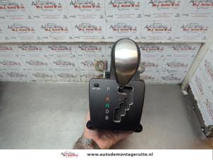 O189941 Gebruikte schakelmechaniek Lexus RX