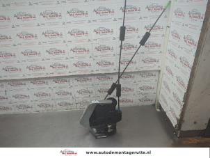 O189980 Gebruikte deurslot mechaniek 4deurs rechts-achter Lexus RX