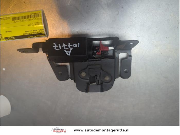 Gebruikte Achterklep Slotmechaniek BMW 3-Serie O190002