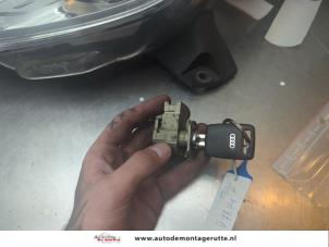 O190011 Gebruikte cilinderslot portier links Audi A4