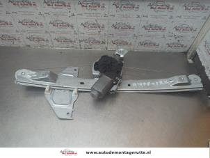 O190030 Gebruikte raammechaniek 4deurs rechts-voor Citroen C3
