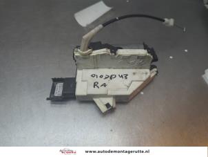O190054 Gebruikte slotmechaniek portier 4deurs rechts-achter Citroen C3