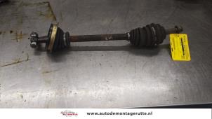 O190191 Gebruikte steekas links-voor Renault Twingo