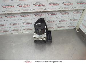 O190198 Gebruikte abs pomp Volkswagen Golf