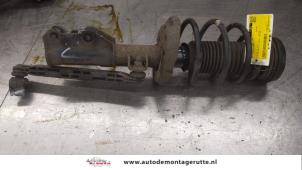 O190217 Gebruikte schokdemperpoot links-voor Opel Insignia