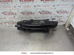 O190227 Gebruikte deurgreep 4deurs links-voor Volkswagen Golf