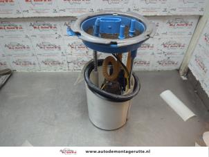 O190255 Gebruikte brandstofpomp elektrisch Volkswagen Golf