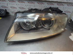 O190267 Gebruikte koplamp links Audi A8