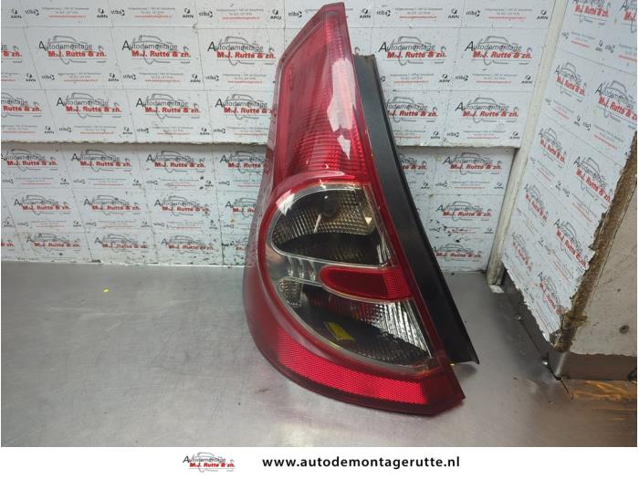 Gebruikte Achterlicht links Dacia Sandero O190275