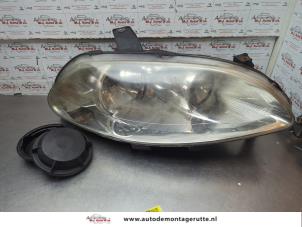 O190281 Gebruikte koplamp rechts Fiat Croma