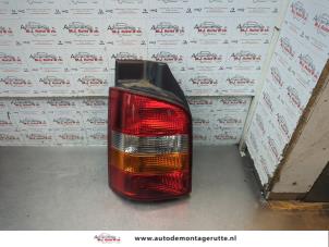 O190328 Gebruikte achterlicht links Volkswagen Transporter