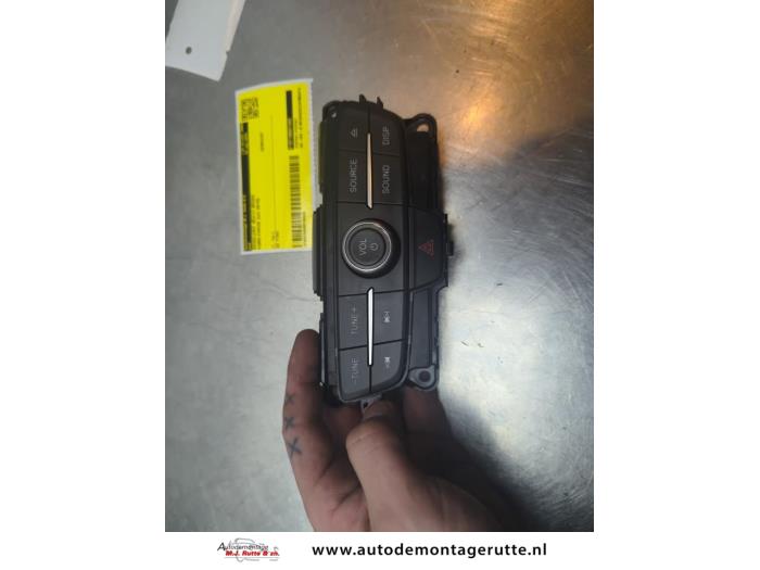 Gebruikte Bedieningspaneel Multi Media Ford Focus O190346