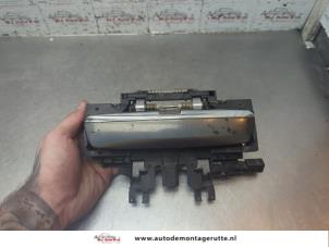 O190362 Gebruikte portiergreep 4deurs rechts-achter Audi A8