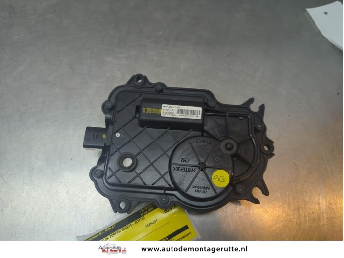 Gebruikte Sluithulpmotor portier rechts-achter Audi A8 O190368