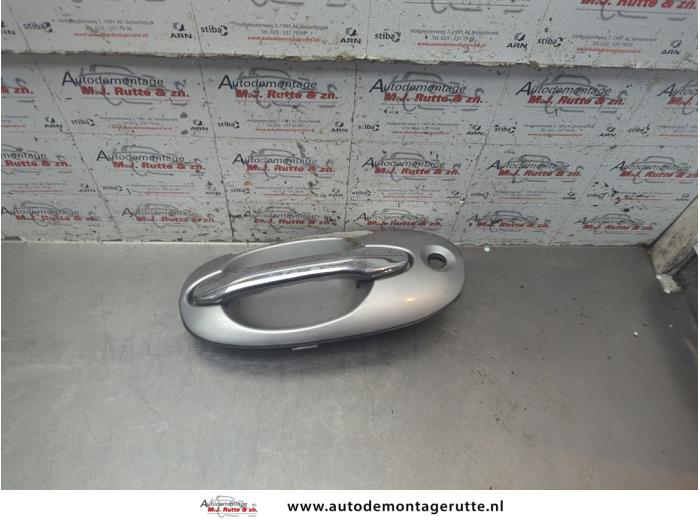 Gebruikte Deurgreep 4Deurs links-voor Kia Carnival O190393