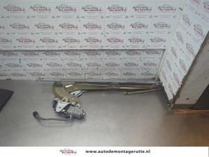 O190395 Gebruikte raammechaniek 4deurs rechts-voor Kia Carnival