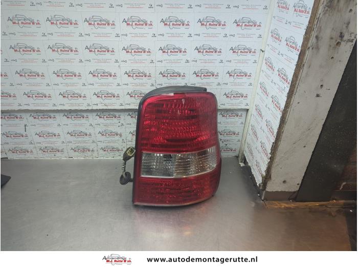 Gebruikte Achterlicht rechts Kia Carnival O190397