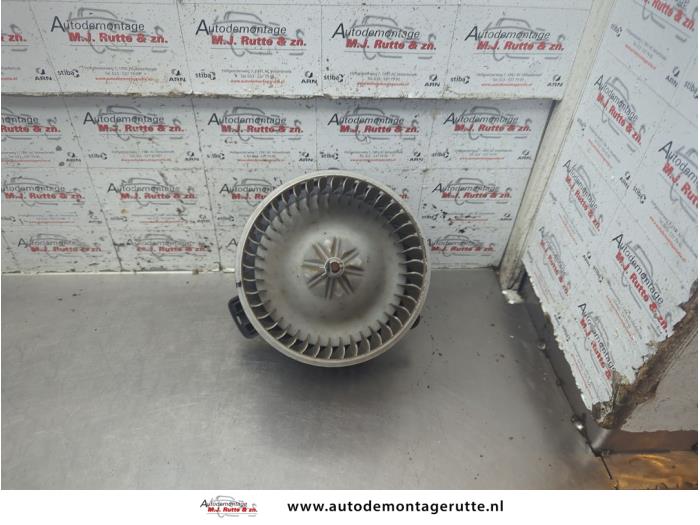 Gebruikte Aanjager Kia Carnival O190407