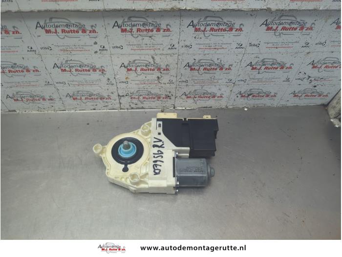Gebruikte Portierruitmotor Peugeot 307 O190414