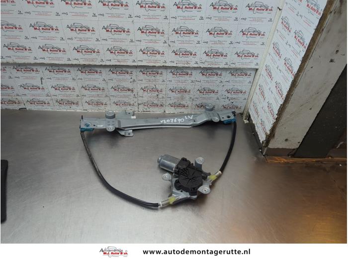 Gebruikte Ruitmechaniek 2Deurs links-voor Renault Twingo O190421