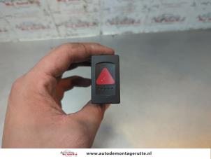 O190436 Gebruikte schakelaar paniekverlichting Volkswagen Sharan