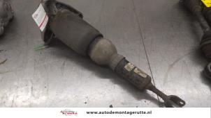 O190497 Gebruikte schokdemperpoot rechts-voor Audi A6
